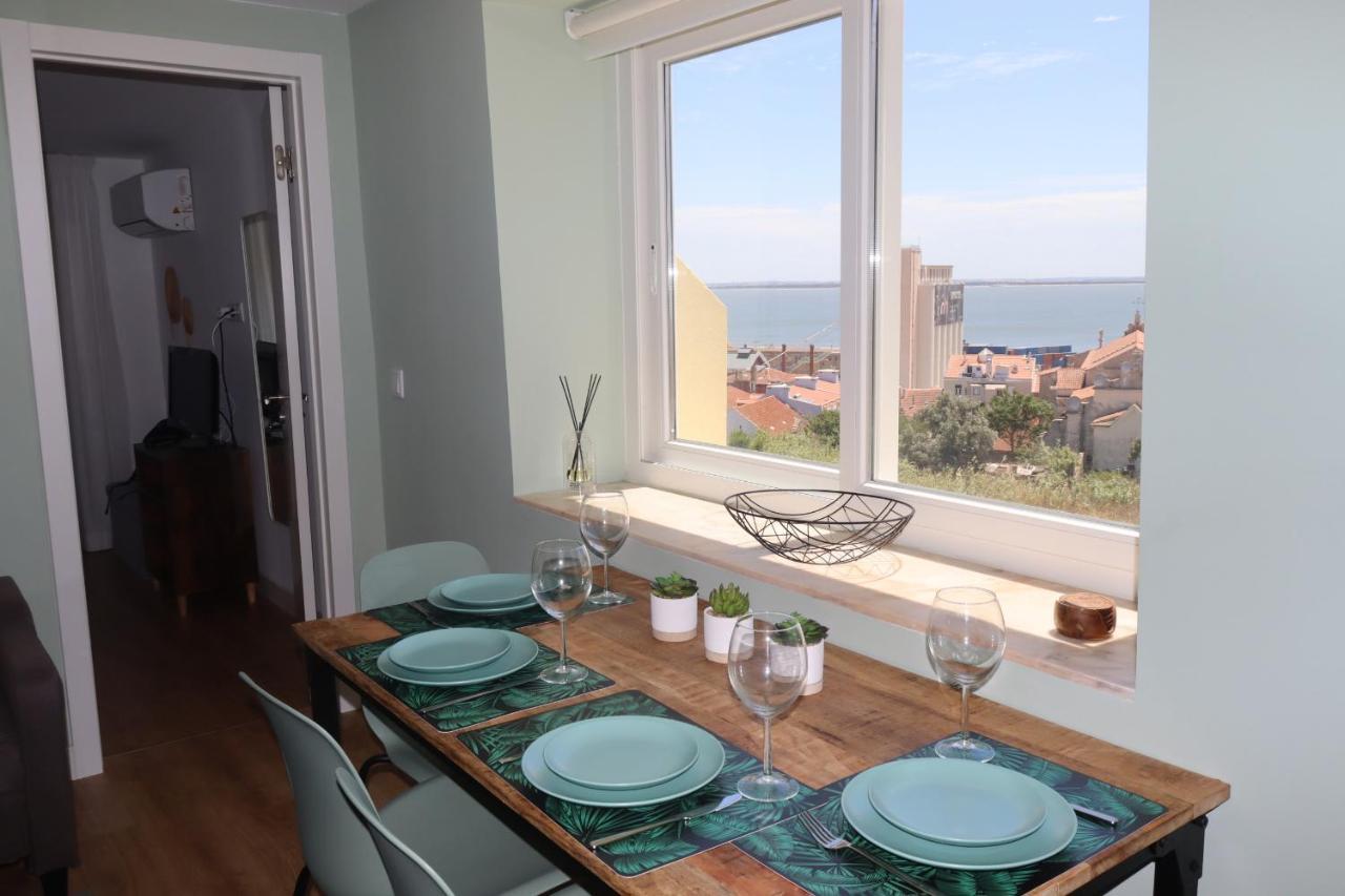 Lisbon, T2 Renewed Duplex With River View, Beato, Lisbon Luaran gambar
