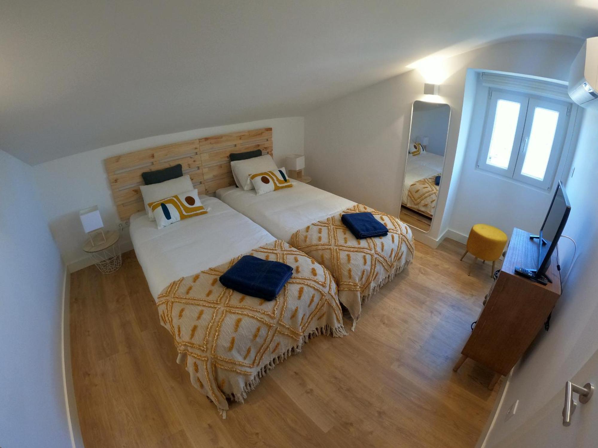 Lisbon, T2 Renewed Duplex With River View, Beato, Lisbon Luaran gambar