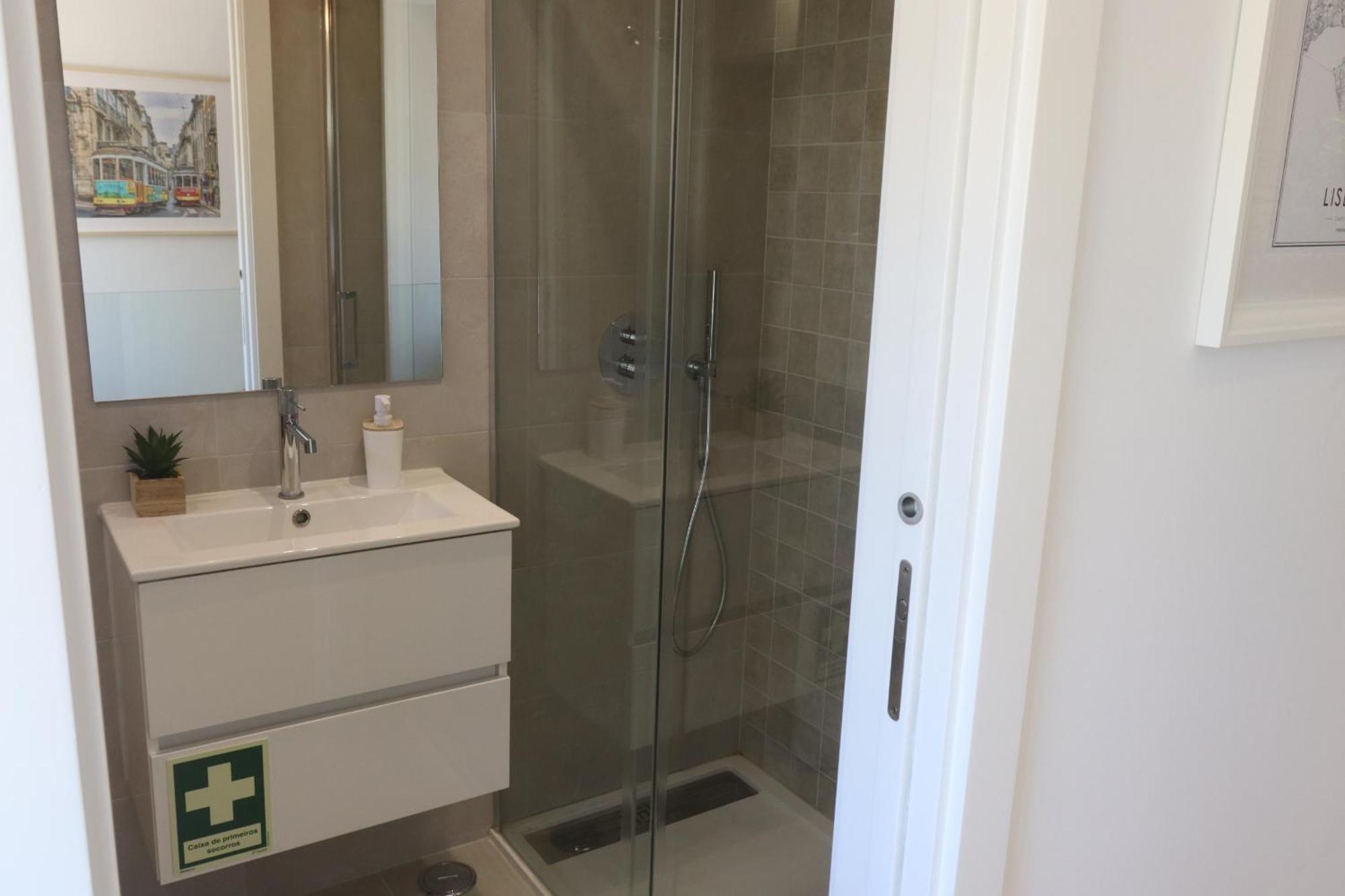 Lisbon, T2 Renewed Duplex With River View, Beato, Lisbon Luaran gambar